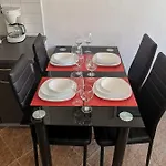 Bi דירה *