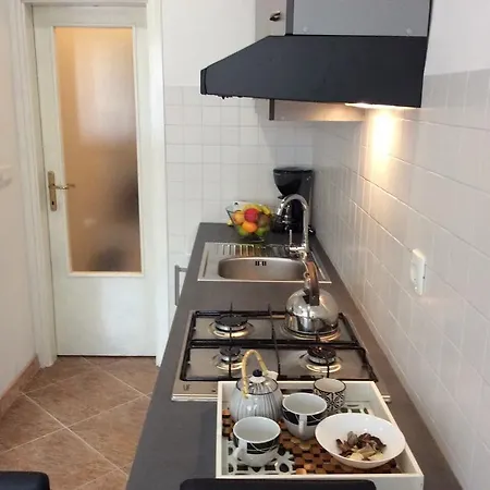 Apartment Studio Bi *