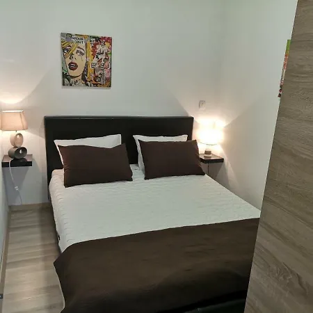 Studio Bi Apartment